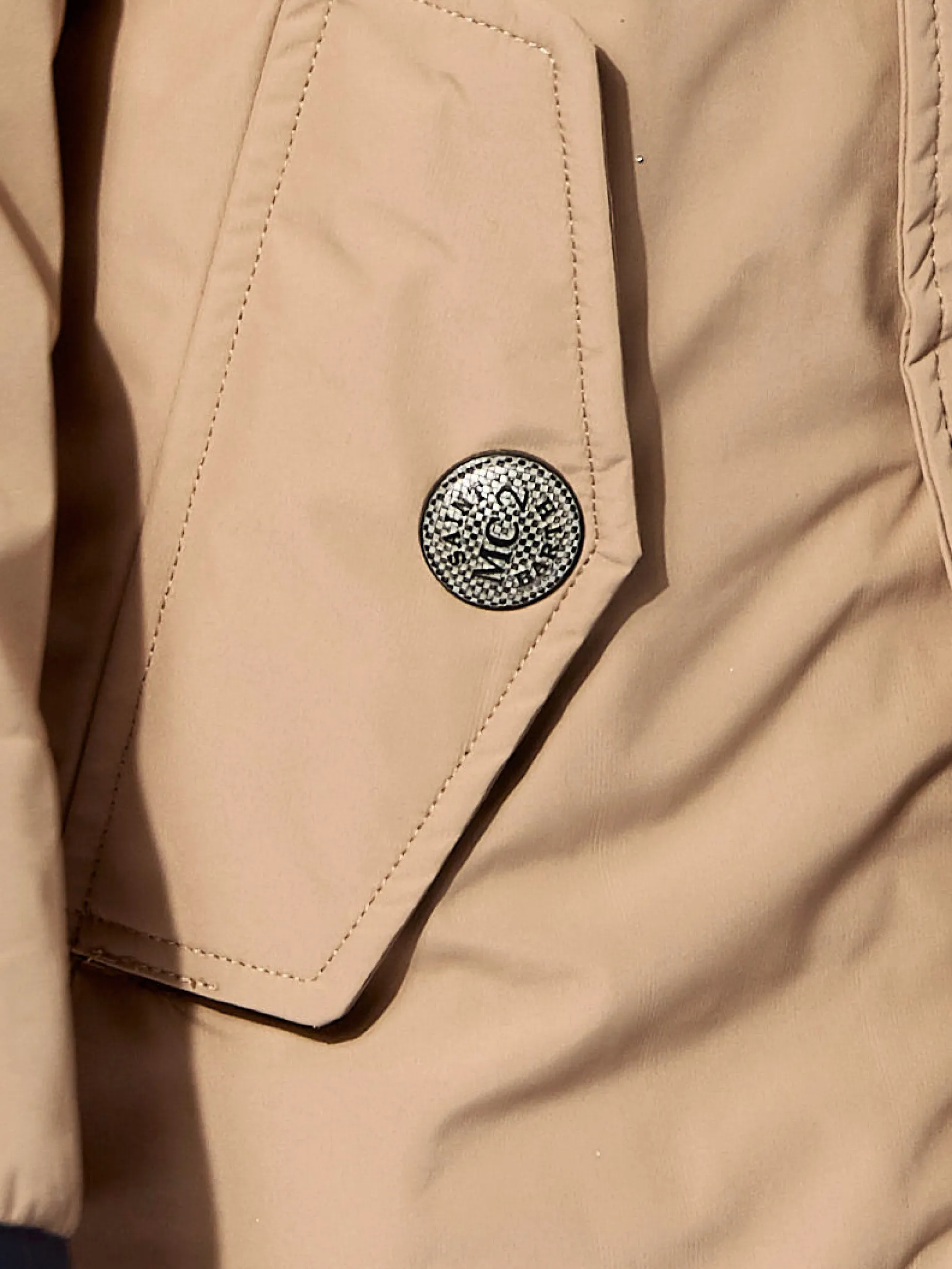 Beigefarbene Voyager Jr Parkajacke für Jungen mit Kapuze