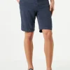Blaue bestickte Bermudashorts