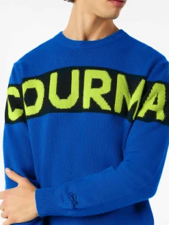 Blauer Herrenpullover mit Courma-Schriftzug