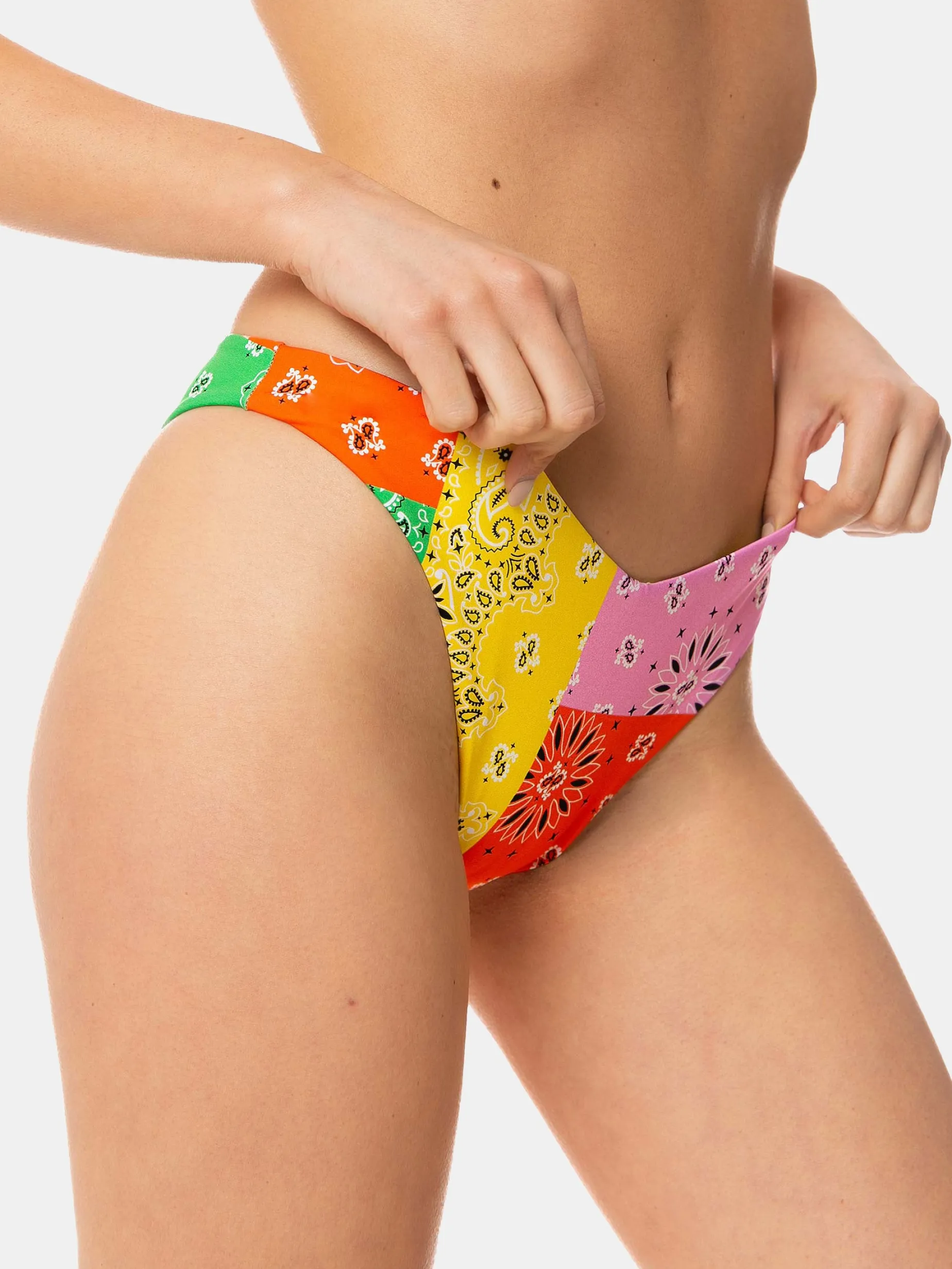 Damen-Bralette-Bikini mit mehrfarbigem Bandana-Print