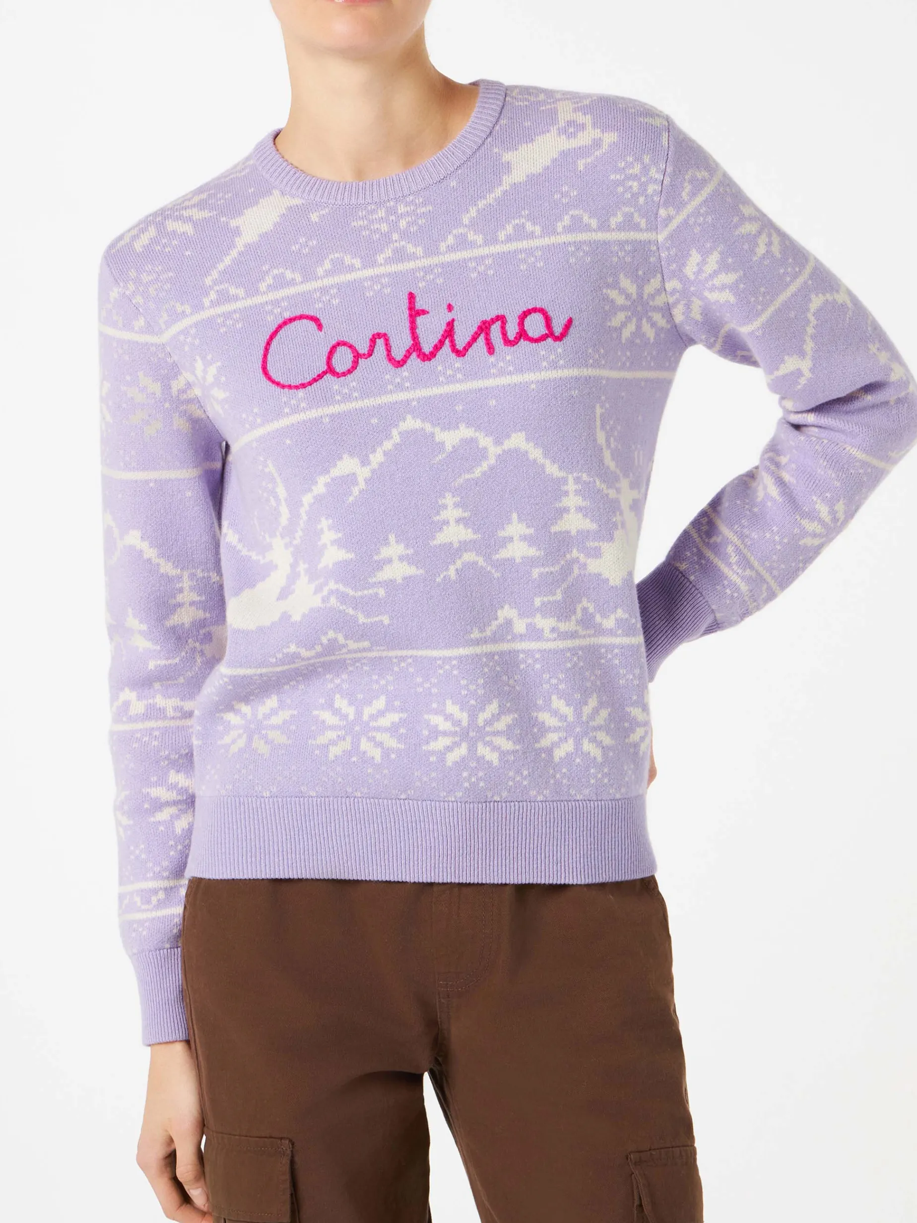 Damenpullover mit norwegischem Aufdruck und Cortina-Stickerei