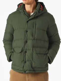 Daunenjacke mit Kapuze und ethnischem Aufdruck
