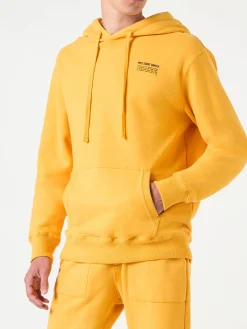 Gelber ockerfarbener Kapuzenpullover | Pantone® Sonderausgabe