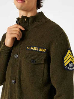 Gestrickte Feldjacke mit Patch