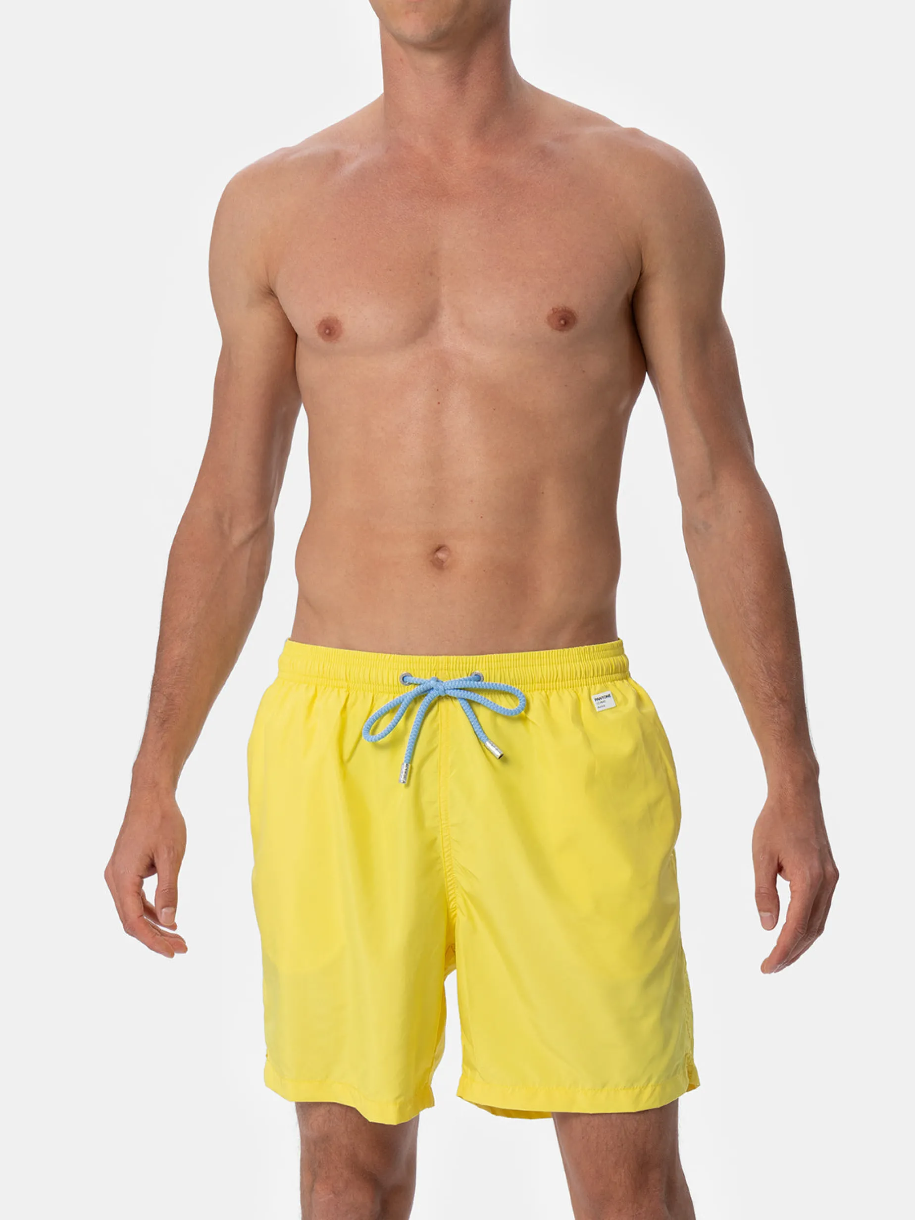 Hellgelbe Herren-Badeshorts aus leichtem Stoff Lighting Pantone | PANTONE-SONDERAUSGABE