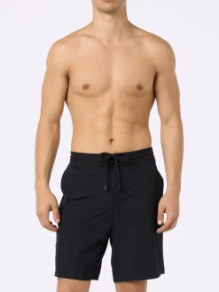 Herren schwarze Comfort Surf Badeshorts