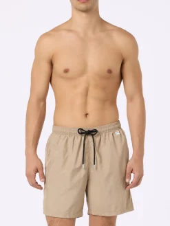 Herren-Badeshorts aus leichtem Stoff in Beige Lighting Pantone | PANTONE-SONDERAUSGABE