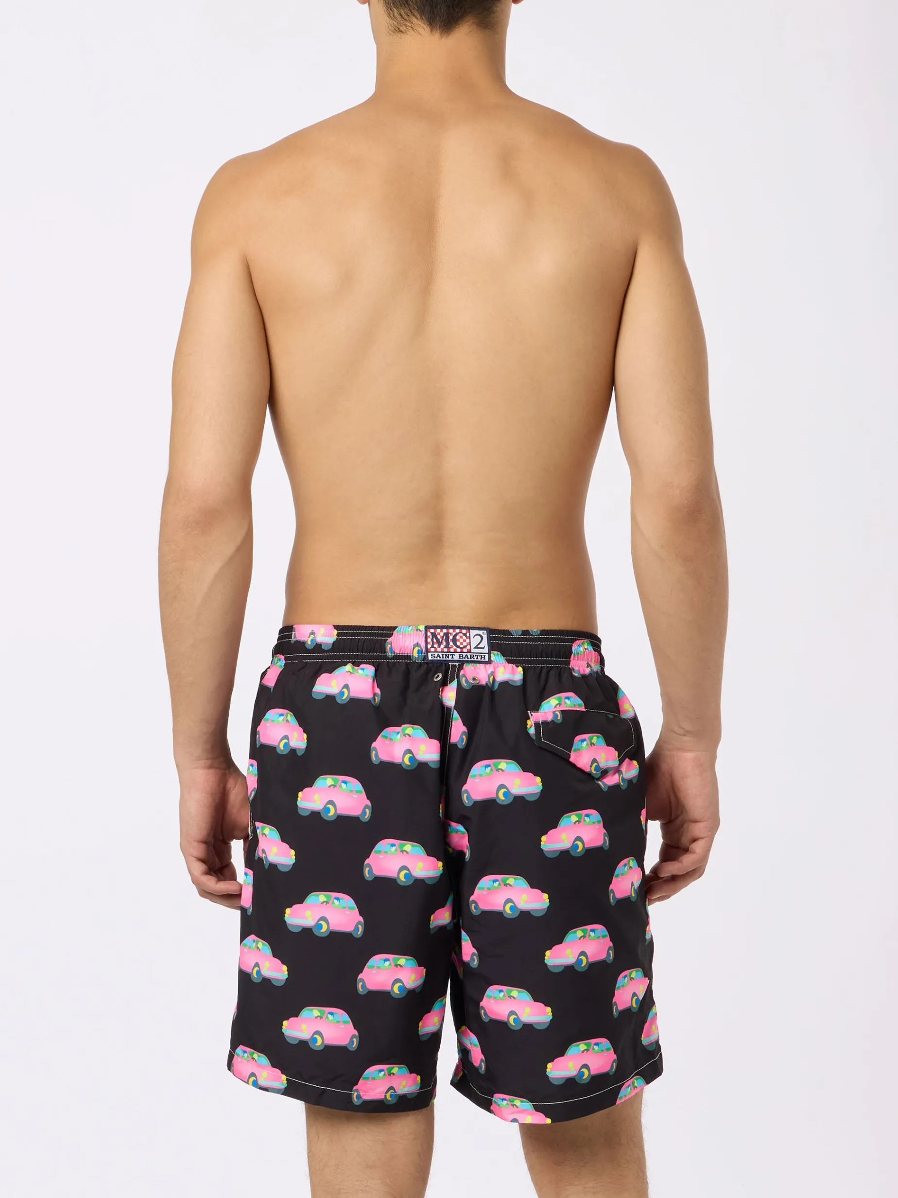 Herren-Badeshorts aus leichtem Stoff mit Autos-Aufdruck | MARCO LODOLA SONDERAUSGABE