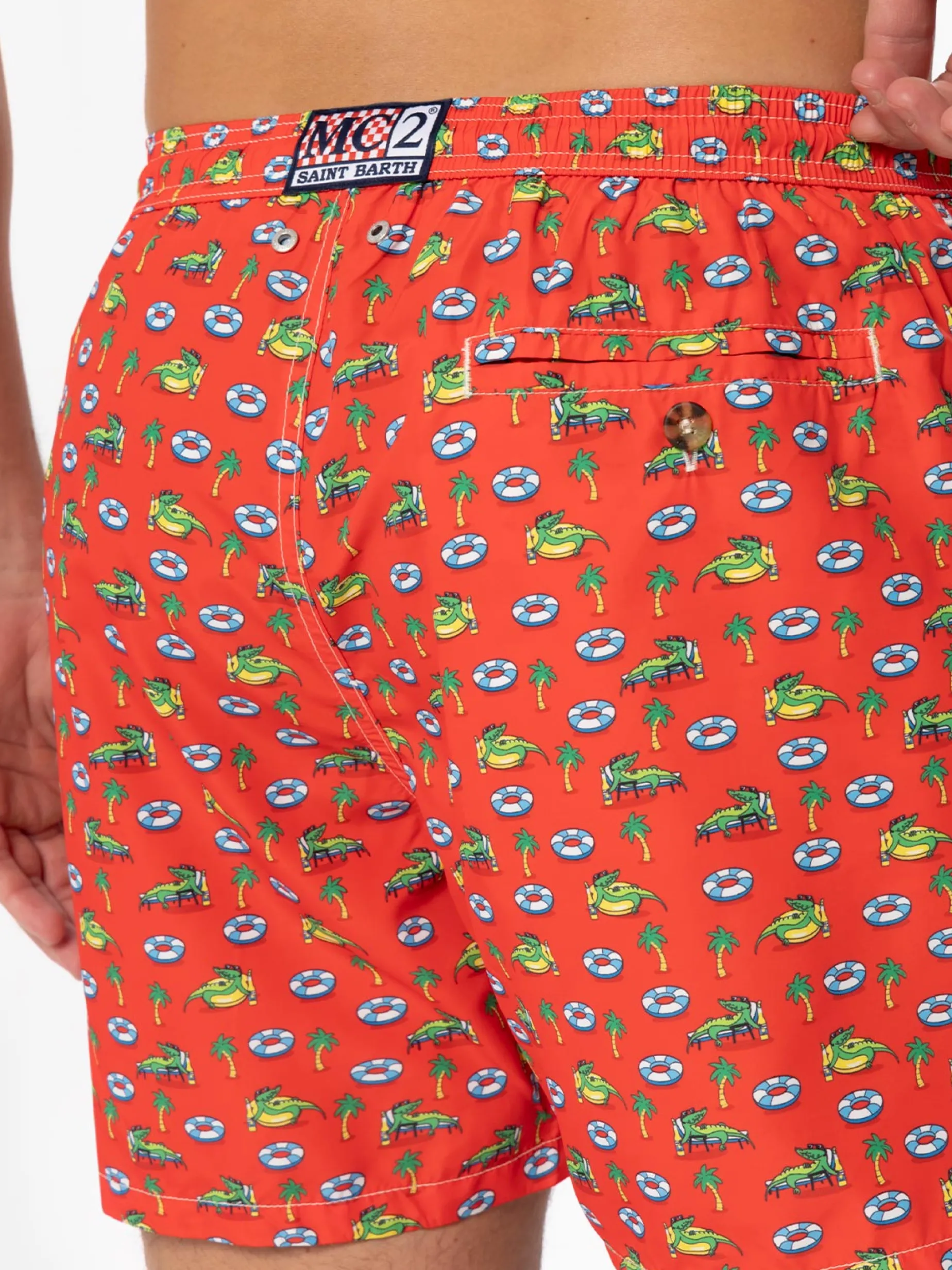 Herren-Badeshorts aus leichtem Stoff mit Krokodildruck