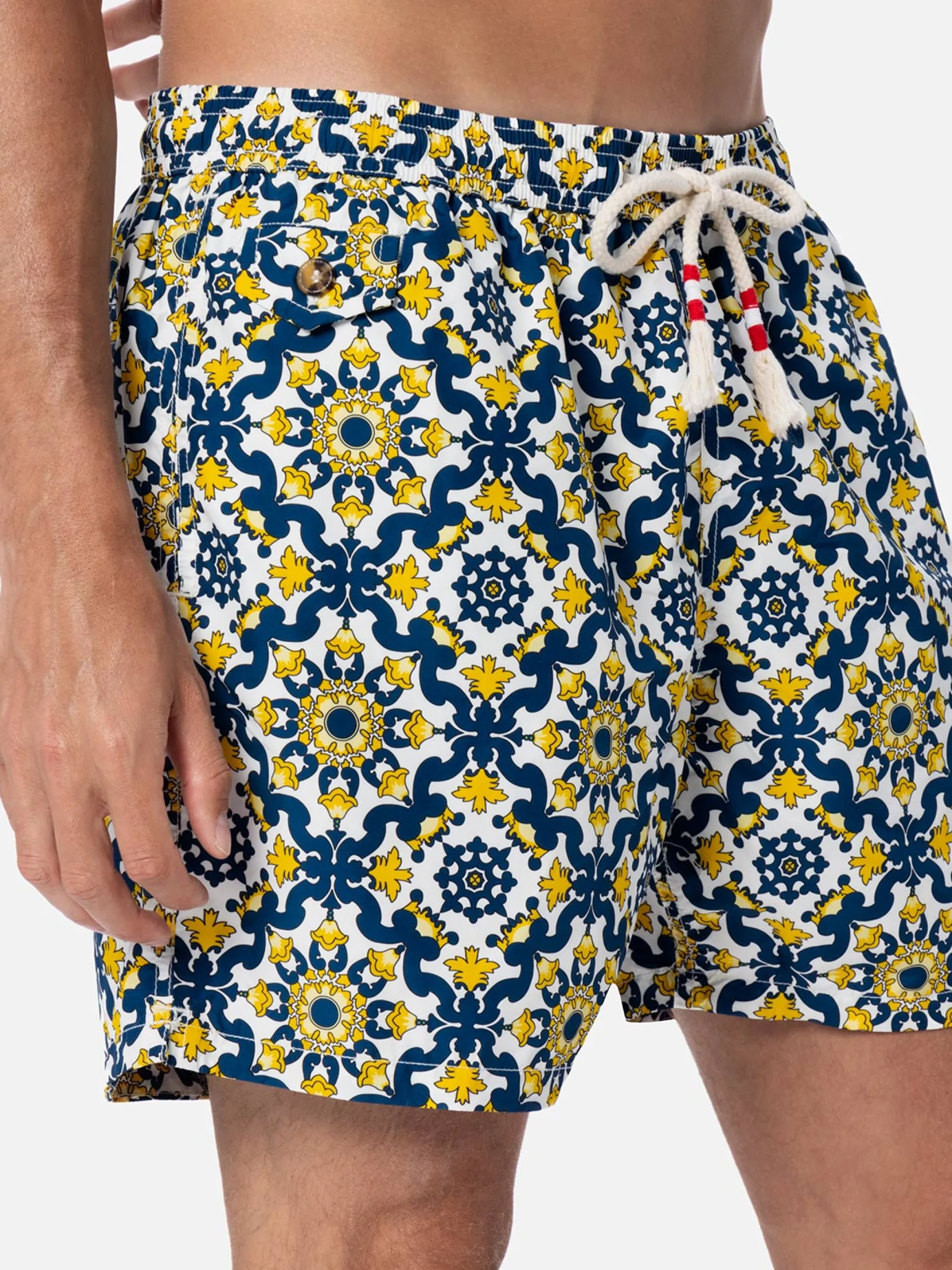 Herren-Badeshorts Lighting 70 aus leichtem Stoff mit Majolika-Print