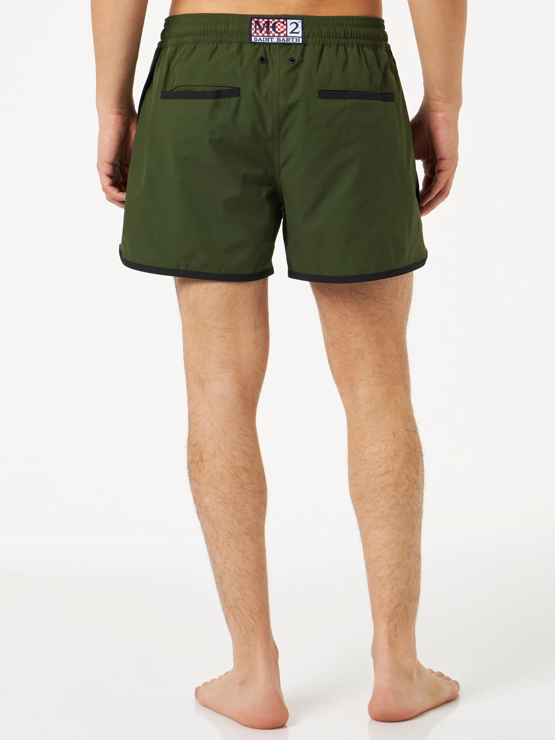 Herren-Badeshorts mit seitlichem Logo und Kontrast