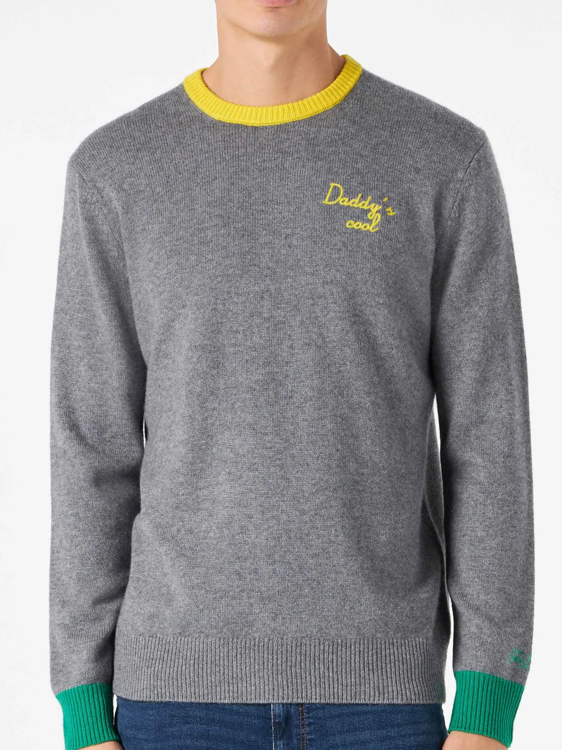 Herrenpullover in Grau mit Daddy's cool Stickerei