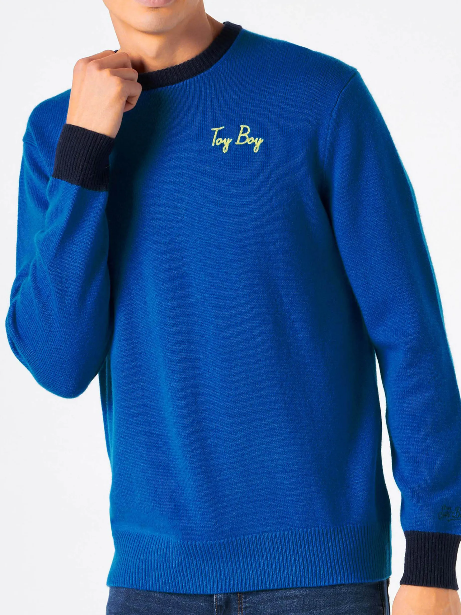 Herrenpullover mit Toy Boy-Stickerei