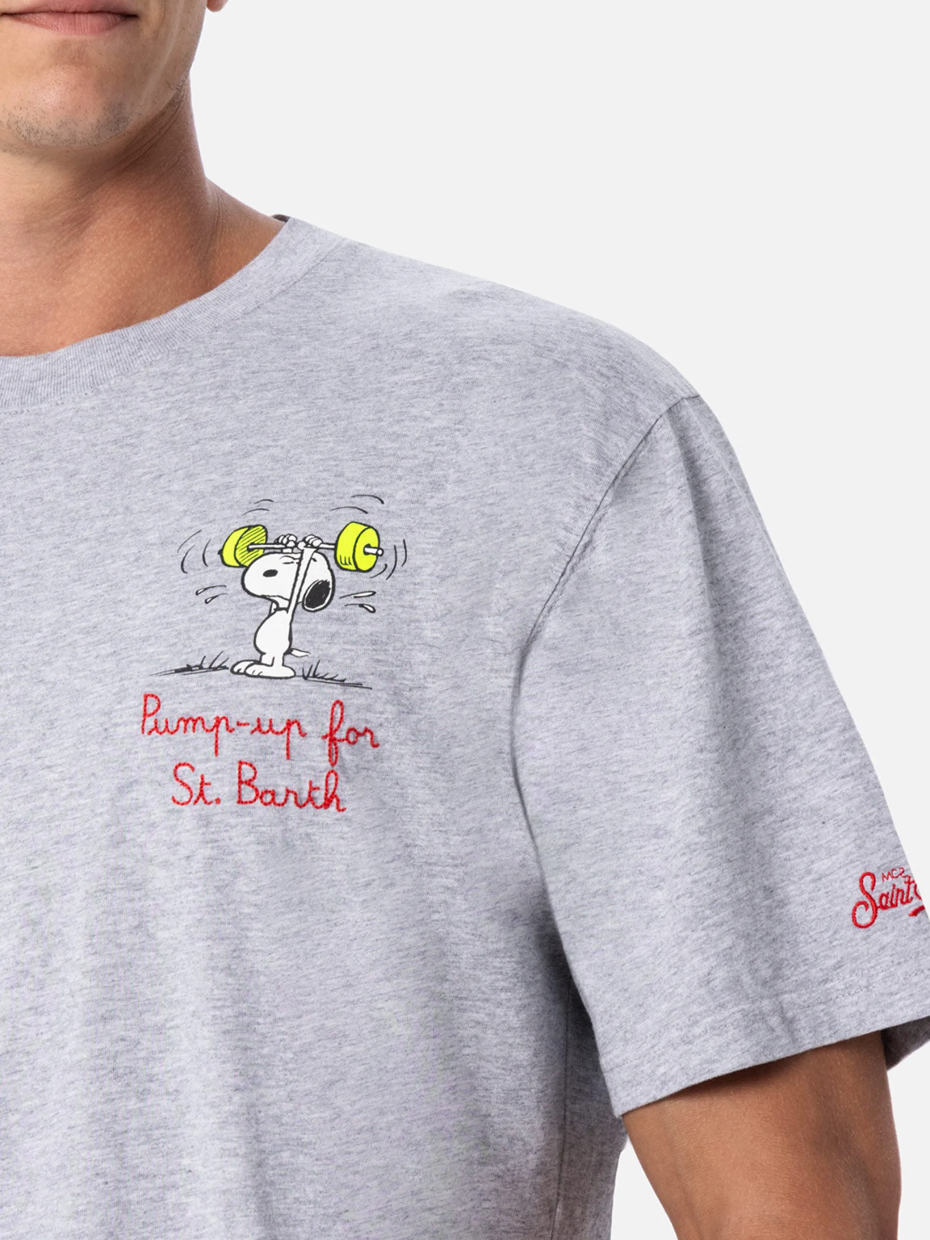 Herren-T-Shirt aus Baumwolle mit Snoopy-Aufdruck und Stickerei | SNOOPY PEANUTS™ SONDEREDITION