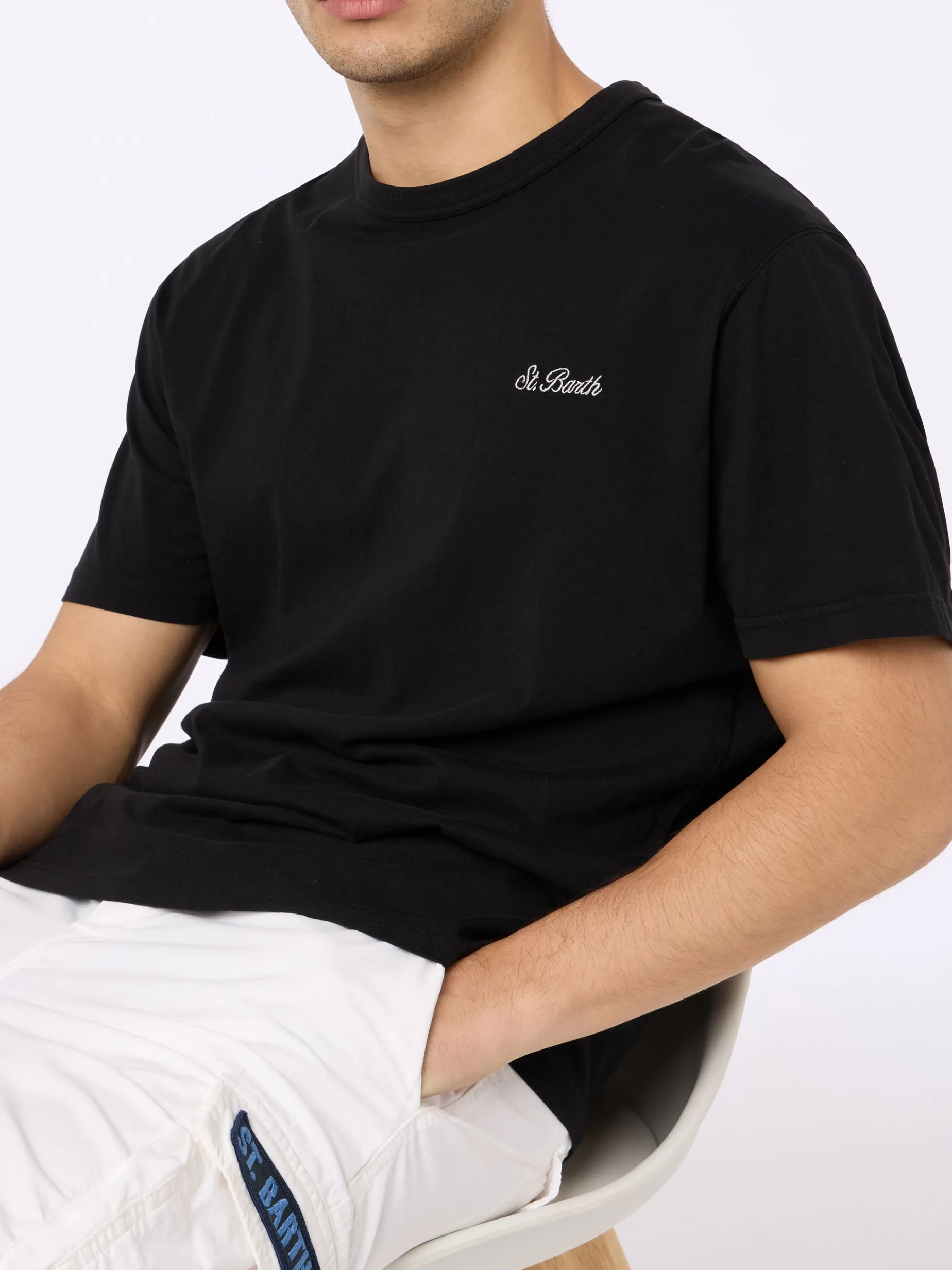 Herren-T-Shirt Dover aus schwarzem Baumwolljersey mit St. Barth-Stickerei