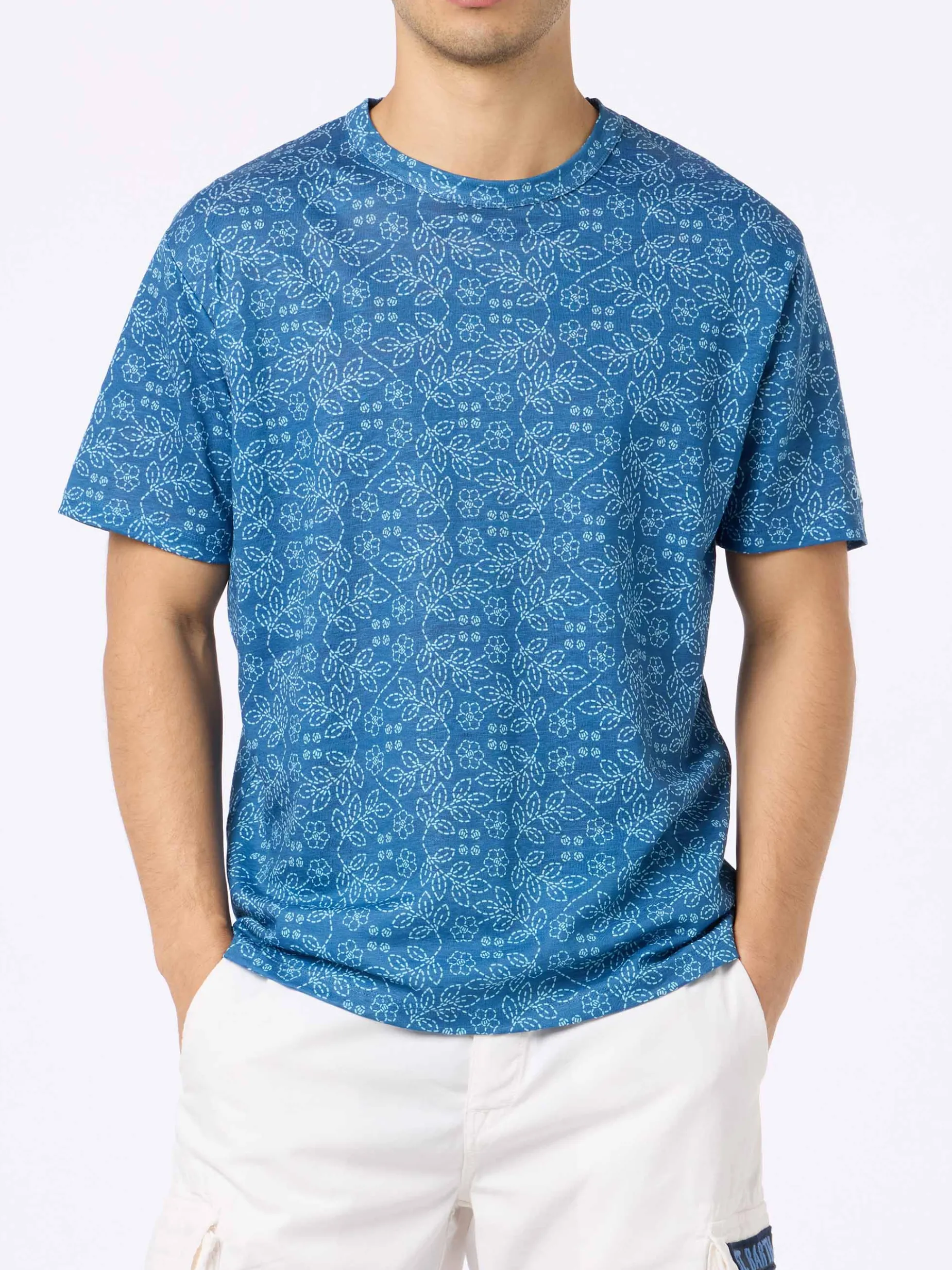 Herren-T-Shirt Ecstasea aus blauem Leinenjersey mit Sashiko-Aufdruck