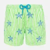 Klassische Badeshorts für Jungen mit Seestern-Stickerei