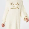 Kleid aus gebürstetem Strick mit „It's cold Outside“-Stickerei