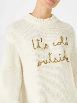 Kleid aus gebürstetem Strick mit „It's cold Outside“-Stickerei