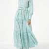 Langes Damenkleid aus Leinen