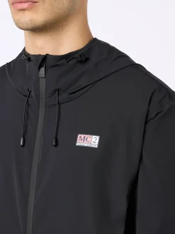 Leichte Windjacke aus schwarzem Stoff mit Kapuze für Herren Sloop