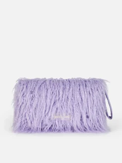 Lila pelzige Mildred-Pochette mit Saint-Barth-Stickerei