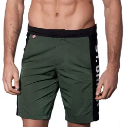 Militärgrüne Badeshorts mit kontrastierendem Seitenband