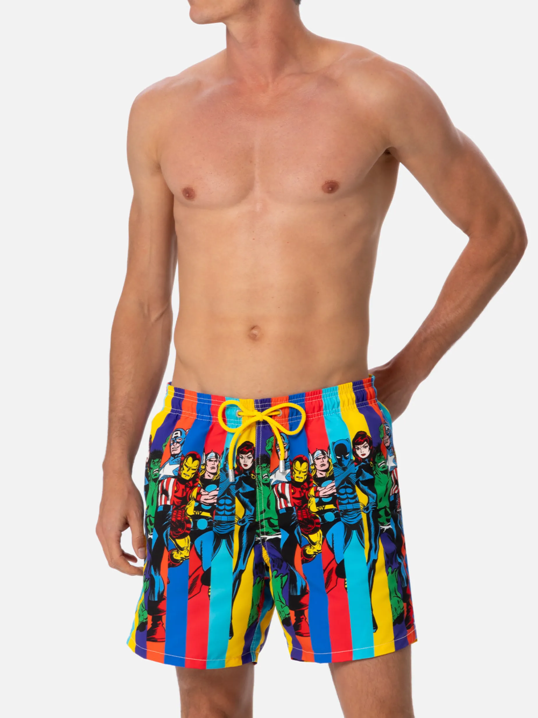 Mittellange Gustavia-Badeshorts für Herren mit aufgedruckten Marvel-Figuren | MARVEL-SONDERAUSGABE