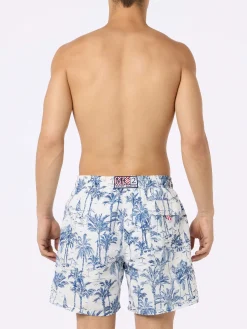 Mittellange Gustavia-Badeshorts für Herren mit Toile de Jouy-Aufdruck