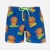 Mittellange Jeans-Badeshorts für Jungen mit Skating-Leo-Print