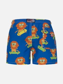 Mittellange Jeans-Badeshorts für Jungen mit Skating-Leo-Print