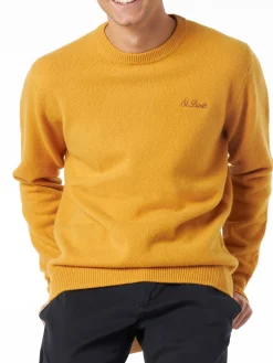 Ockergelber Herrenpullover mit Rundhalsausschnitt und St. Barth-Stickerei