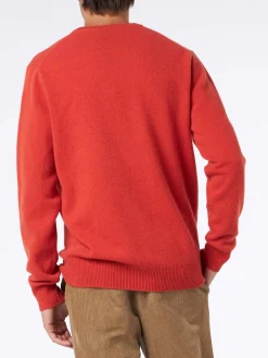 Orangefarbener Herrenpullover mit Rundhalsausschnitt und St. Barth-Stickerei