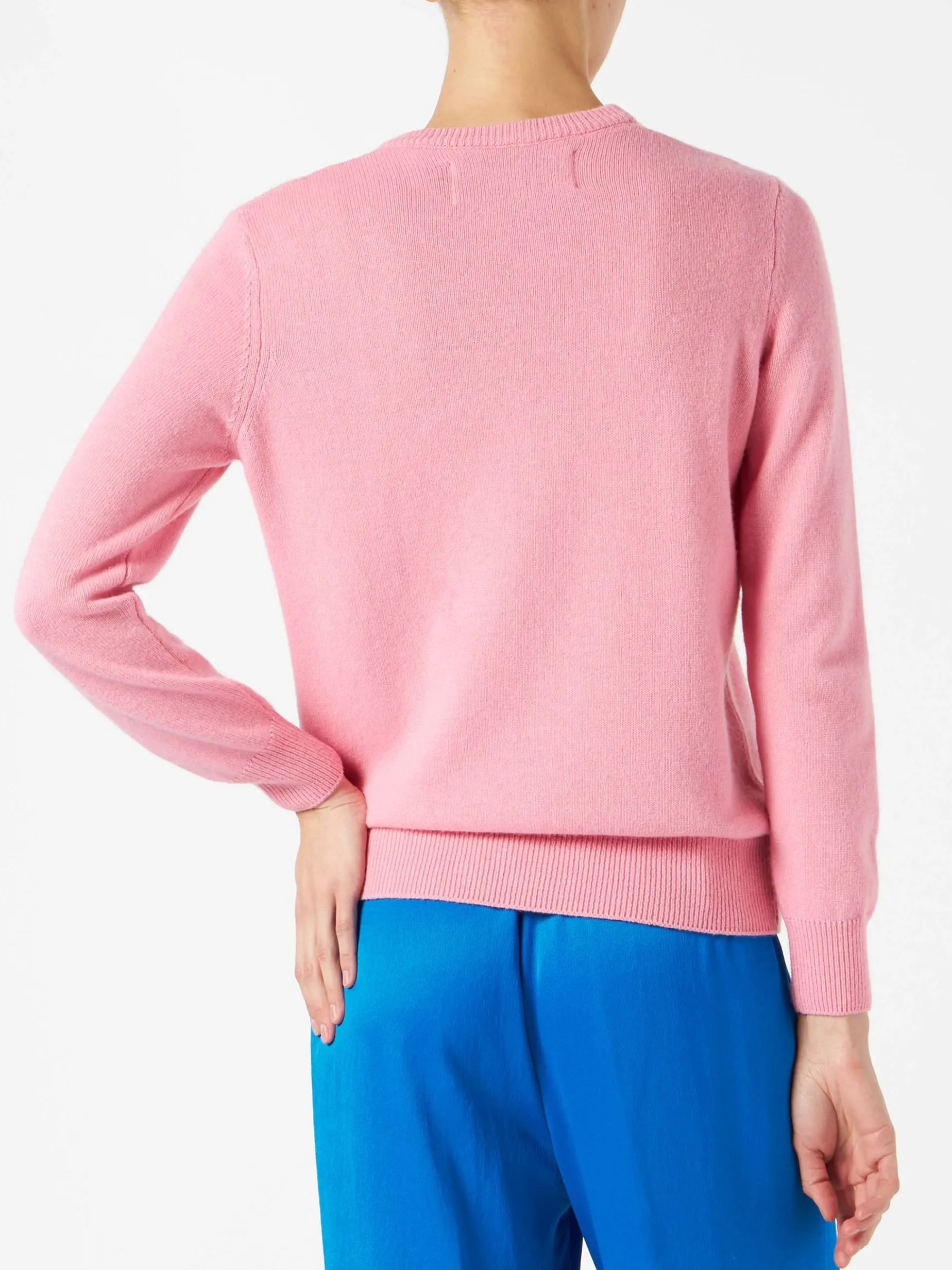 Rosafarbener Damenpullover Alles, was Sie brauchen, ist Liebesstickerei