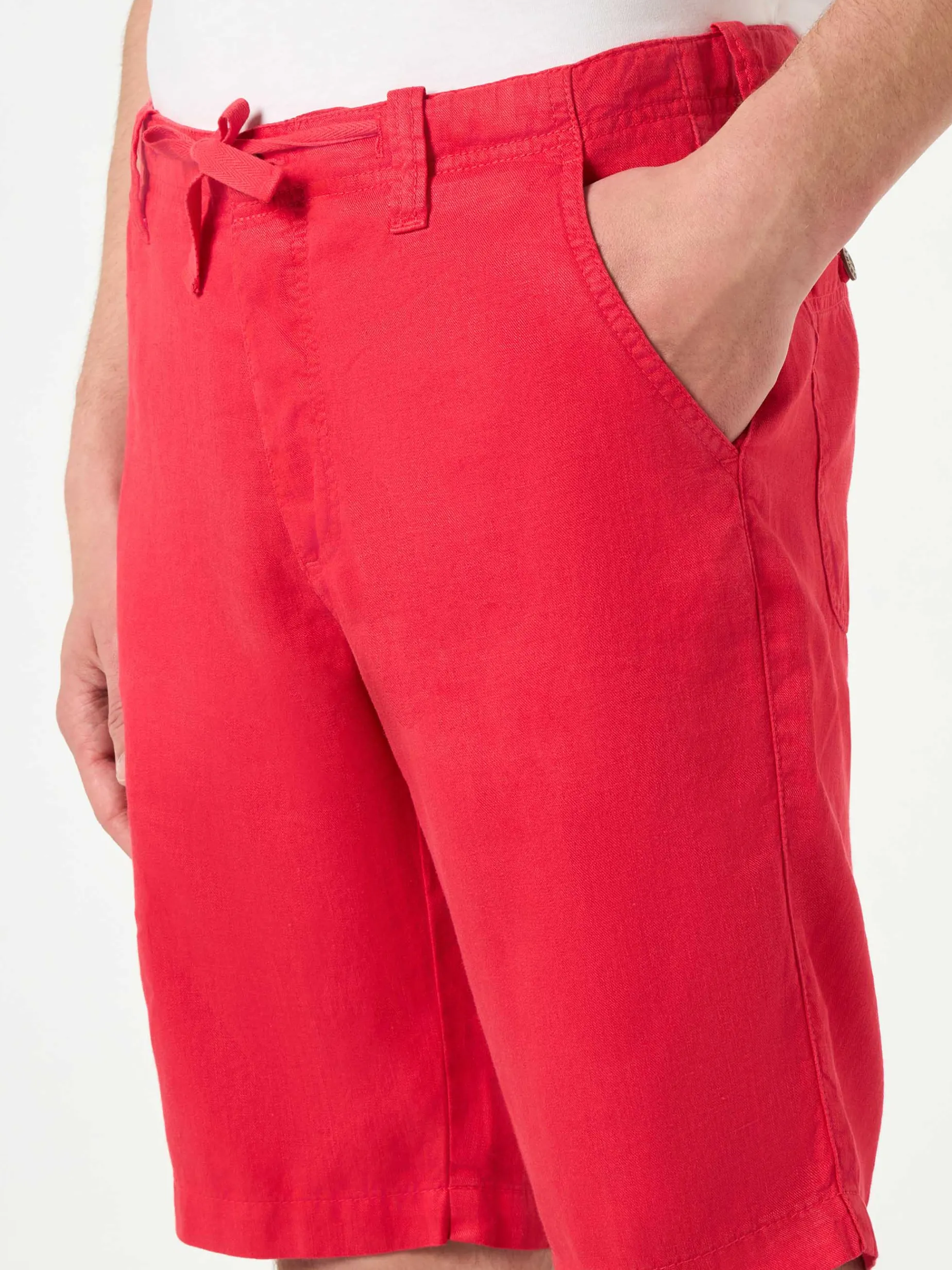 Rote Leinen-Bermuda-Shorts