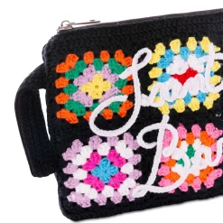 Schwarze Parisienne-Häkelclutch mit Saint-Barth-Stickerei