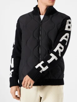 Schwarze wattierte Herrenjacke