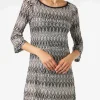 Schwarz-weiß gestricktes Chevron-Minikleid
