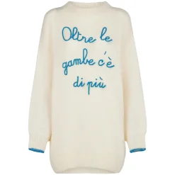 Ultraweiches Damenstrickkleid mit „Oltre le gambe c'è di più“-Stickerei | NIKI DJ SONDEREDITION