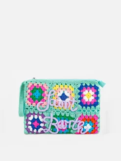 Wassergrüne Häkel-Clutch „Parisienne“ mit Saint-Barth-Stickerei