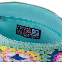 Wassergrüne Häkel-Clutch „Parisienne“ mit Saint-Barth-Stickerei