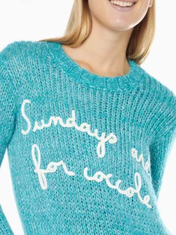 Weicher, kurz geschnittener Damenpullover mit Rundhalsausschnitt und „Sundays are for Coccole“-Stickerei