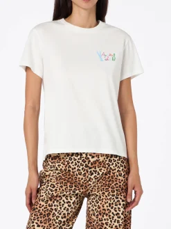 Weißes Damen-T-Shirt Emilie aus schwerer Baumwolle mit Apres-Ski-Regenbogenstickerei