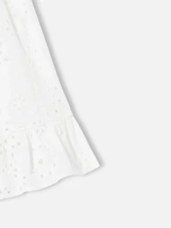 Weißes Mädchenkleid