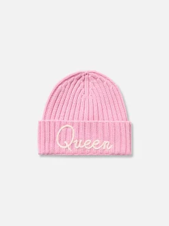 Wengen, gerippte Damenmütze in Rosa mit Queen-Stickerei